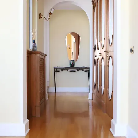 Apartment Santa Chiara Grand By Wonderful Italy *